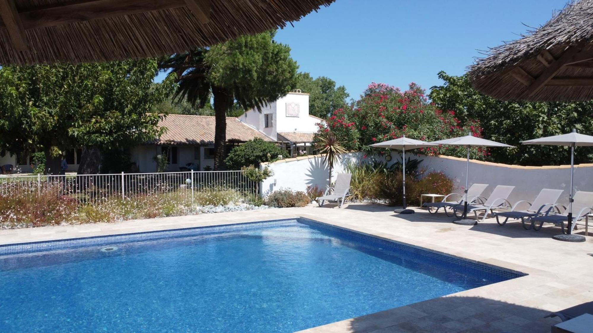 Hotel Mas Des Barres Saintes-Maries-de-la-Mer Exterior photo